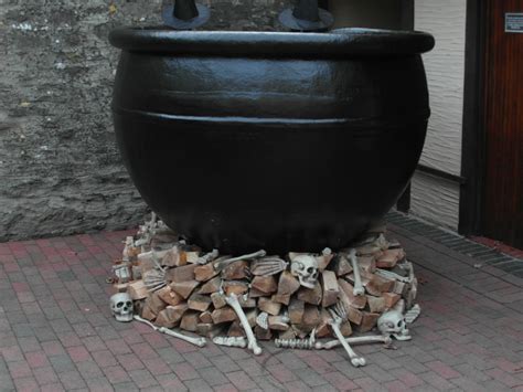 The Cauldron: Gateway to the Spirit World for Witches